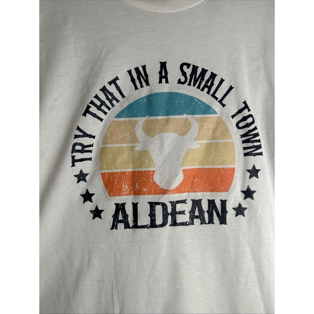 Jason Aldean “Try That In A Small Town” Women's T-shirt Country Music Sz XL - Picture 2 of 3